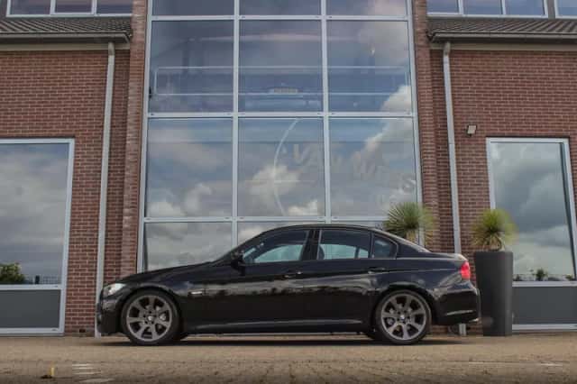BMW 3-Serie (2010) thumbnail 5