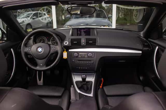 BMW 1-Serie (2010) thumbnail 2