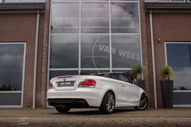 BMW 1-Serie (2010) thumbnail 4