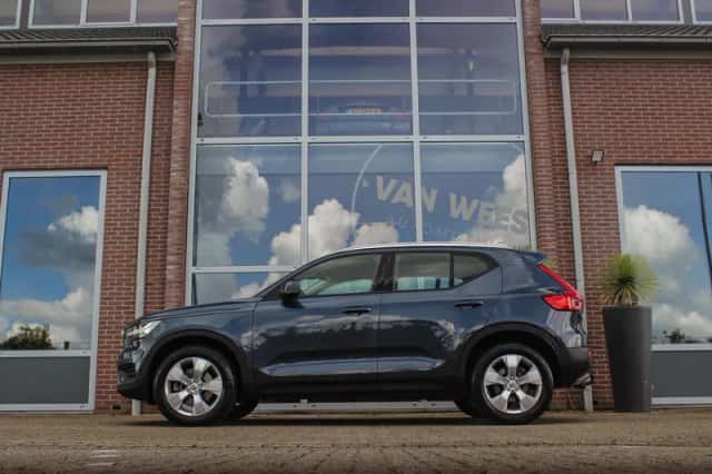 Volvo XC40 (2022) thumbnail 5