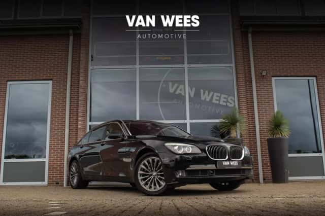 BMW 7-Serie (2009) thumbnail 1