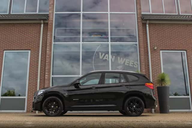 BMW X1 (2016) thumbnail 5