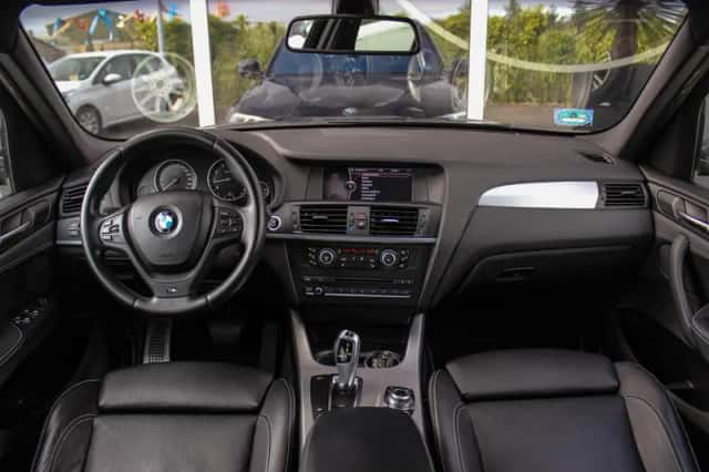 BMW X3 (2012) thumbnail 2