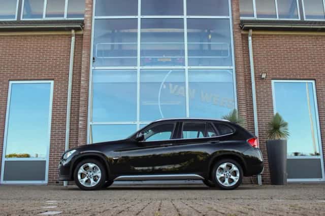 BMW X1 (2010) thumbnail 5