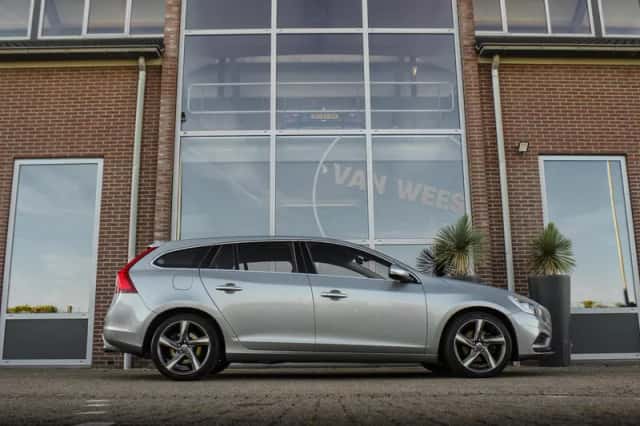 Volvo V60 (2013) thumbnail 6
