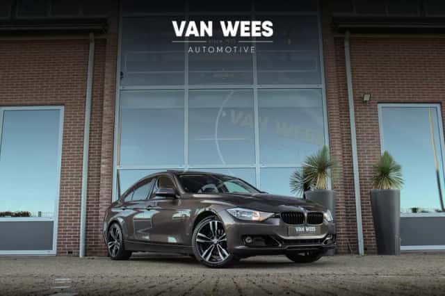 BMW 3-Serie (2012) thumbnail 1