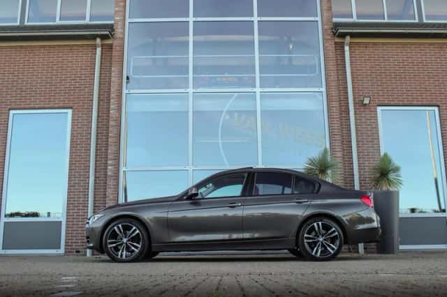 BMW 3-Serie (2012) thumbnail 5