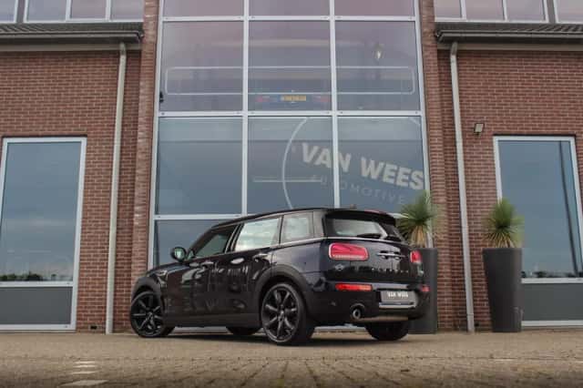 MINI Clubman (2021) thumbnail 3