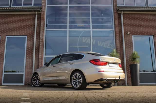 BMW 5-Serie (2009) thumbnail 3