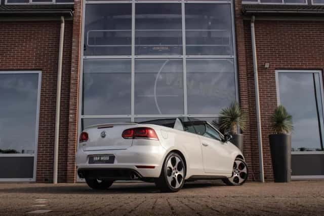 Volkswagen Golf (2015) thumbnail 4