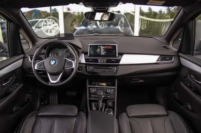 BMW 2-Serie Active Tourer (2015) thumbnail 2