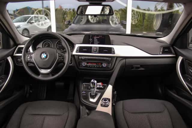 BMW 3-Serie (2013) thumbnail 2