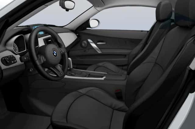 BMW Z4 (2007) thumbnail 3