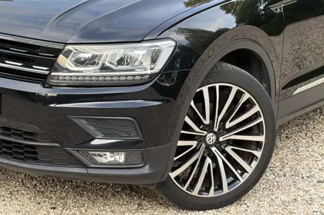 Volkswagen Tiguan (2018) thumbnail 2
