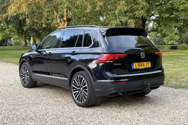 Volkswagen Tiguan (2018) thumbnail 4