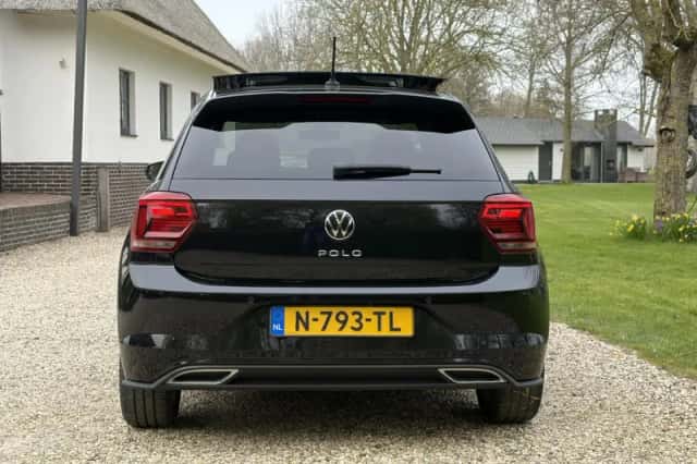 Volkswagen Polo (2021) thumbnail 4