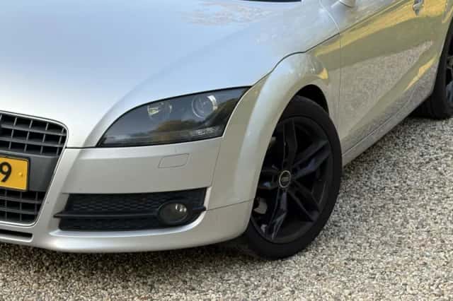 Audi TT (2008) thumbnail 2
