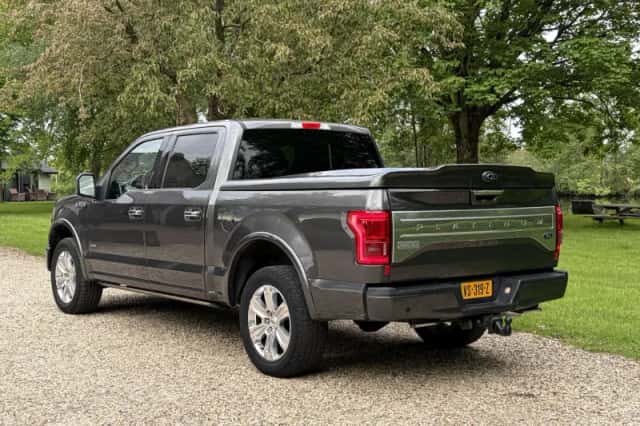 Ford F-150 (2016) thumbnail 3