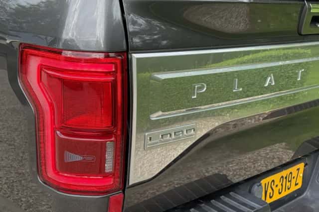 Ford F-150 (2016) thumbnail 4