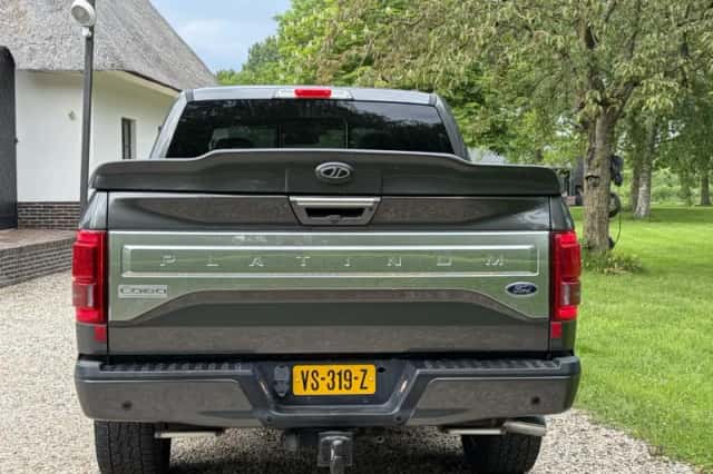 Ford F-150 (2016) thumbnail 5