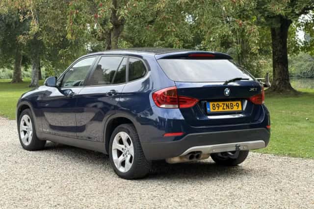 BMW X1 (2013) thumbnail 4