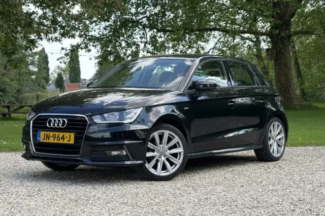 Audi A1 (2016) thumbnail 1