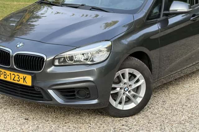 BMW 2-Serie Active Tourer (2014) thumbnail 2