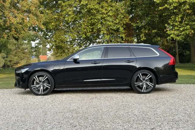 Volvo V90 (2018) thumbnail 3