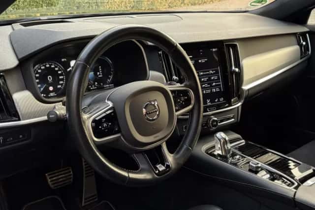Volvo V90 (2018) thumbnail 6