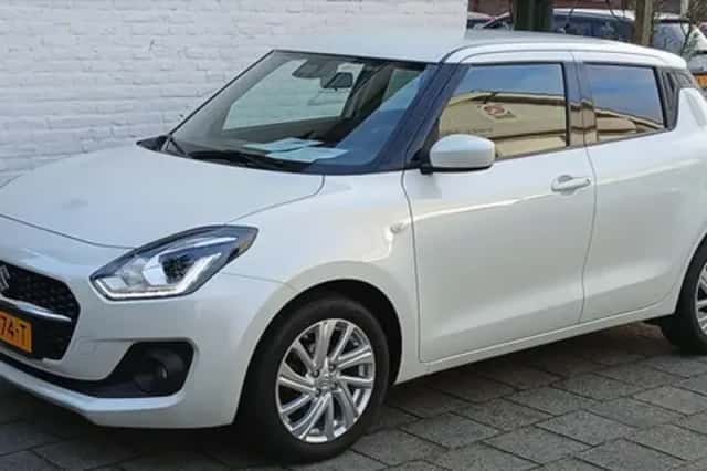 Suzuki Swift (2021) thumbnail 3