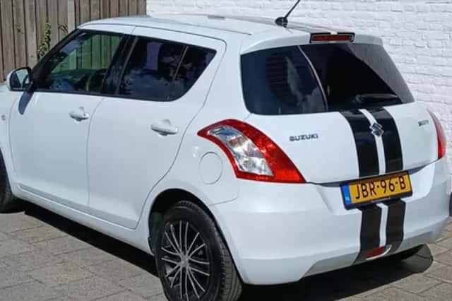 Suzuki Swift (2013) thumbnail 4