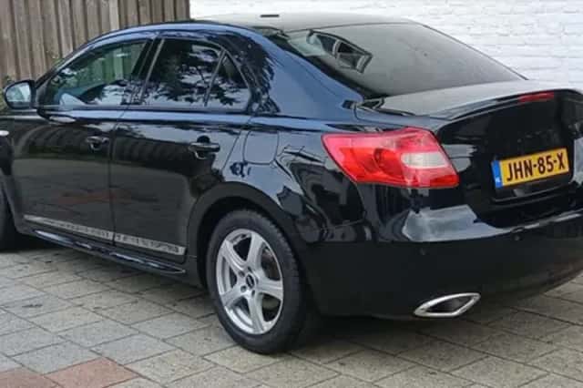 Suzuki Kizashi (2012) thumbnail 3