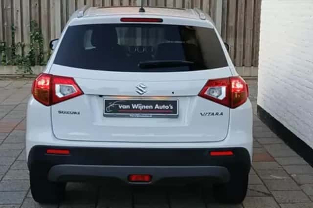 Suzuki Vitara (2017) thumbnail 5
