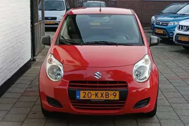 Suzuki Alto (2010) thumbnail 6