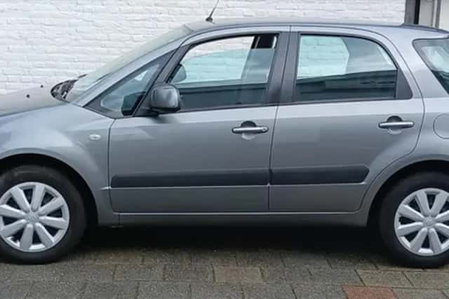Suzuki SX4 (2007) thumbnail 2