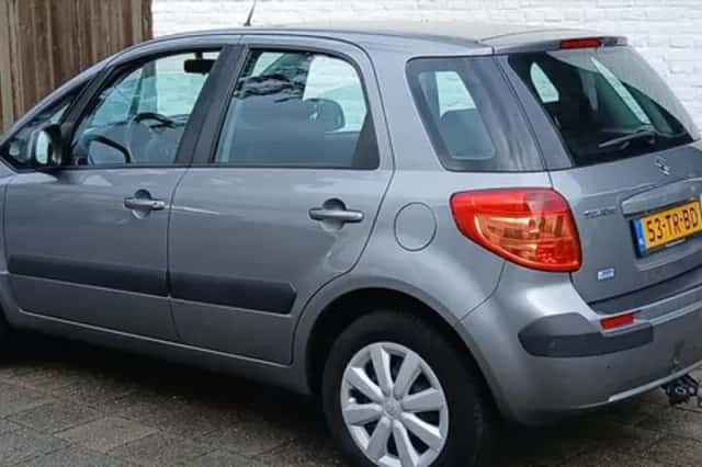 Suzuki SX4 (2007) thumbnail 4