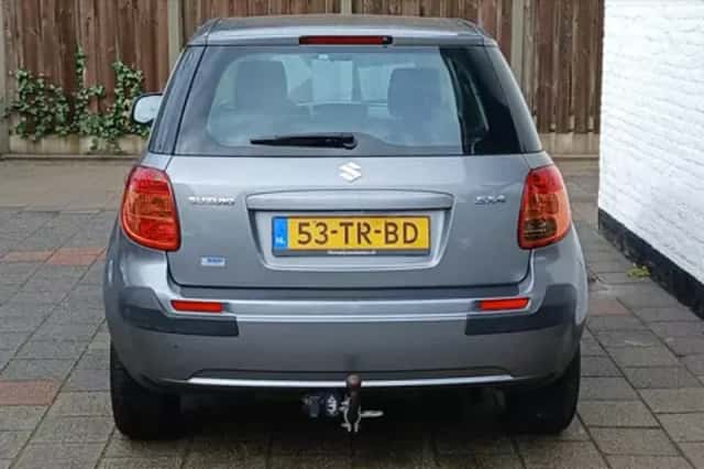 Suzuki SX4 (2007) thumbnail 5