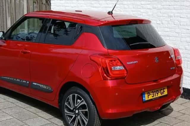 Suzuki Swift (2022) thumbnail 5