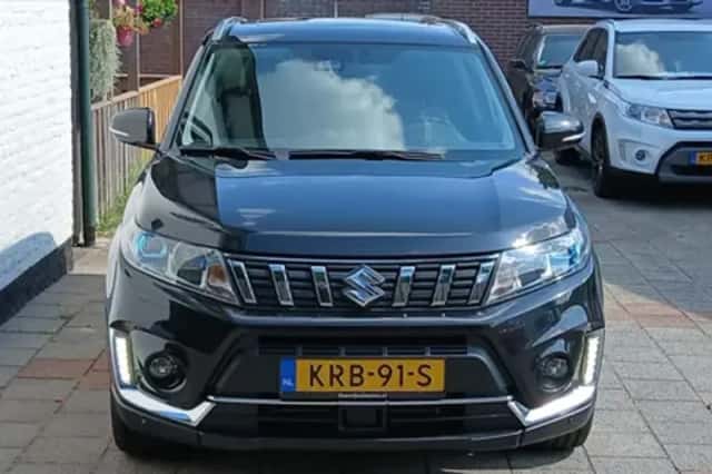 Suzuki Vitara (2018) thumbnail 4