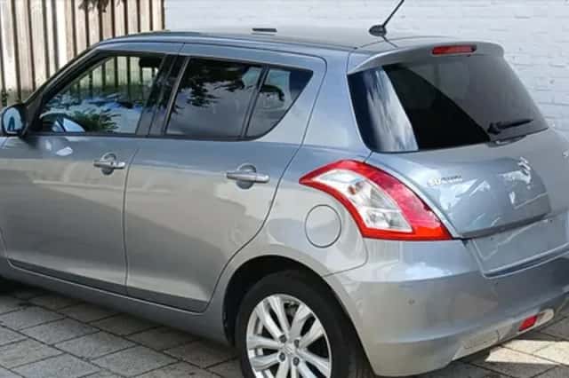 Suzuki Swift (2015) thumbnail 4
