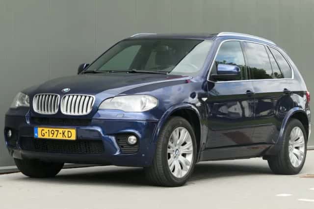 BMW X5 (2011) thumbnail 1