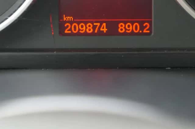 BMW X5 (2011) thumbnail 5