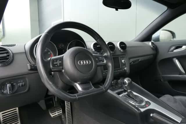Audi TT (2007) thumbnail 4