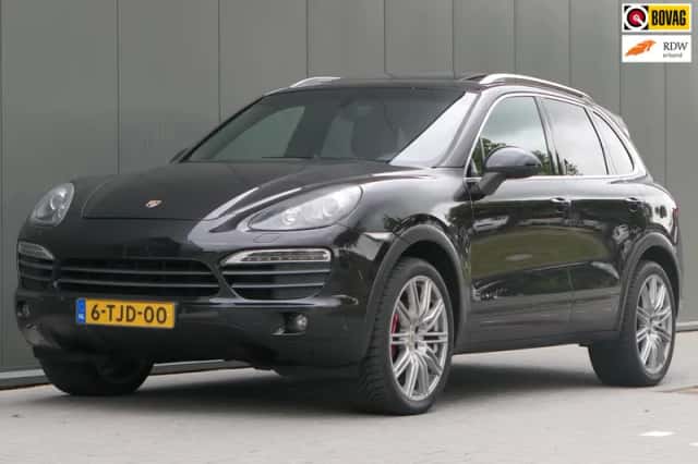 Porsche Cayenne (2012) thumbnail 1