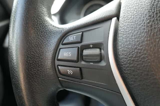 BMW 3-Serie (2013) thumbnail 6