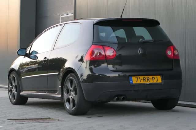Volkswagen Golf (2005) thumbnail 4