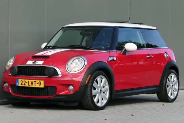 MINI Cooper S (2008) thumbnail 2