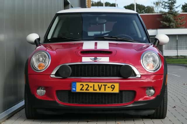 MINI Cooper S (2008) thumbnail 3