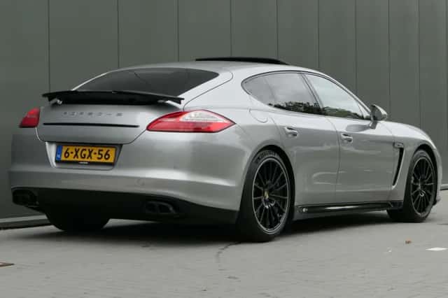 Porsche Panamera (2012) thumbnail 2
