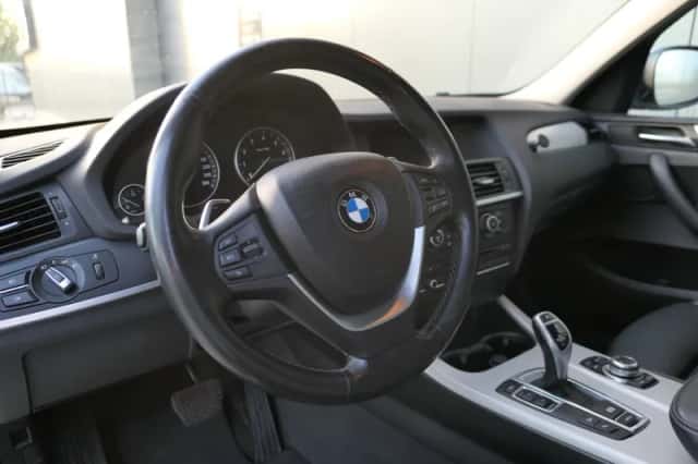 BMW X3 (2011) thumbnail 4